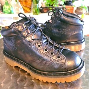 Dr. Martens 8287 Vintage Made in England size 6